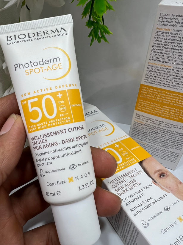 ضد آفتاب ضد لک بایودرما SPF50+