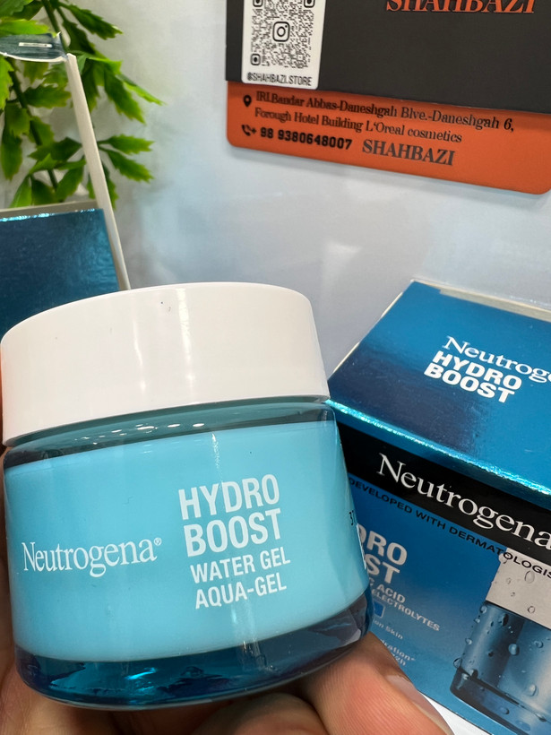 ژل آبرسان نوتروژینا Hydro Boost Water Gel | آبرسانی عمیق و سبک برای پوستهای دهیدراته