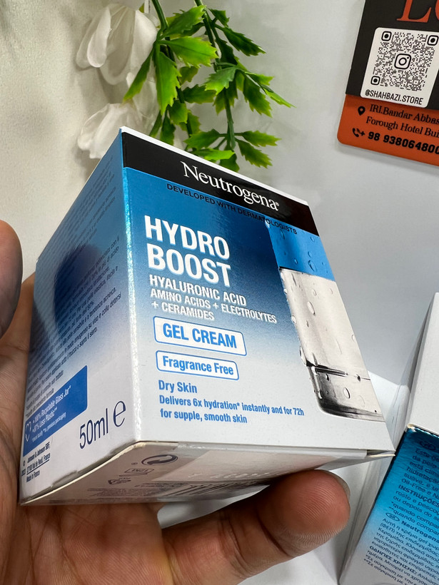 کرم ژل آبرسان نوتروژینا Hydro Boost Gel Cream پوست خشک | آبرسان 72 ساعته