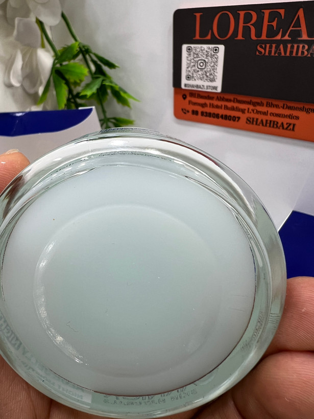 ژل آبرسان شب گارنیر مدل Hyaluronic Aloe Jelly At Night
