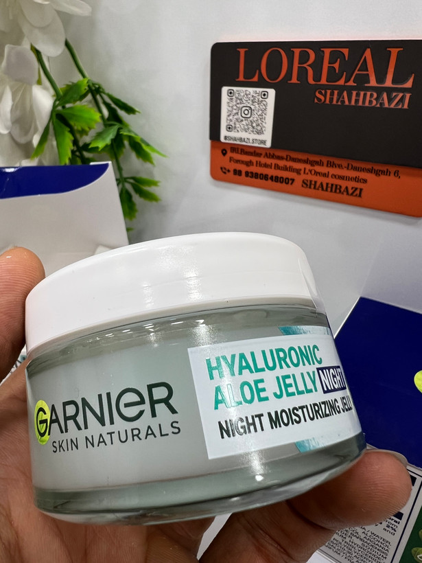 ژل آبرسان شب گارنیر مدل Hyaluronic Aloe Jelly At Night