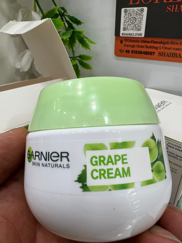 کرم آبرسان و شادابکننده انگور گارنیر مناسب پوست نرمال تا مختلط | Garnier Grape Cream