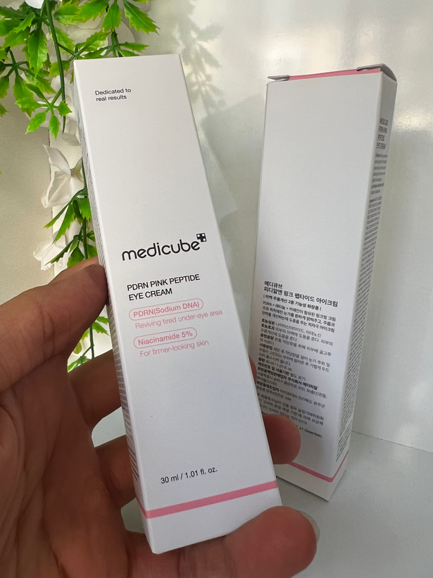 کرم دور چشم روشن کننده، ضد چروک و جوانساز PDRN پینک پپتاید مدیکیوب (Medicube) حجم 30 میل
