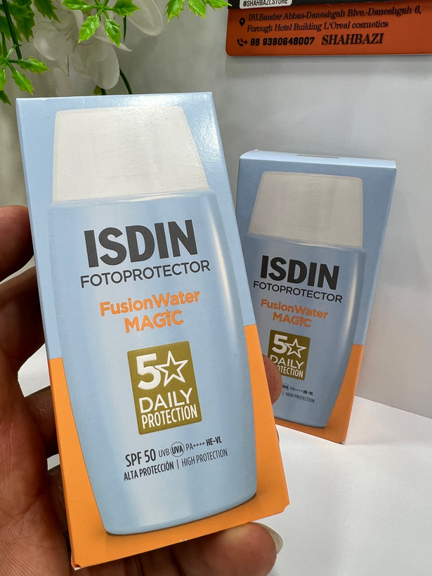 ضد آفتاب بیرنگ فیوژن واتر مجیک SPF50 ایزدین مناسب انواع پوست 50 میل