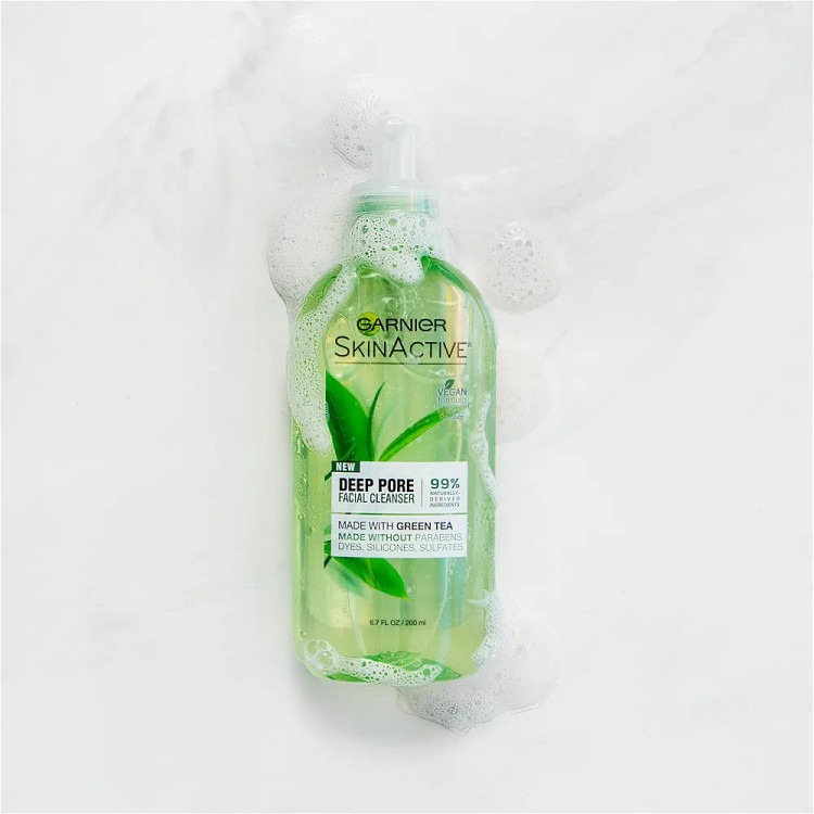 ژل شستشوی صورت گارنیر Green Tea پاک کننده پوست مختلط تا چرب 200 میلی لیتر