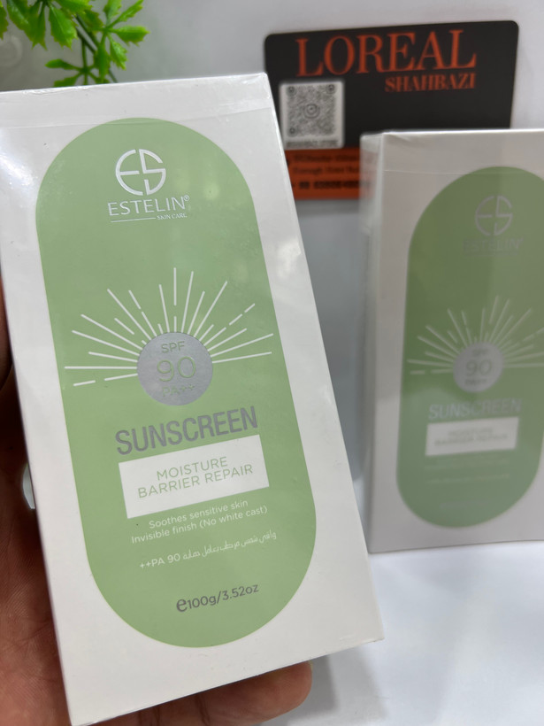 کرم ضد آفتاب ترمیمکننده سد دفاعی پوست استلین SPF90 PA+++ | محافظت فوقالعاده، تسکین پوست حساس و آبرسانی طولانیمدت