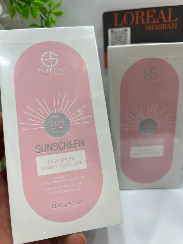 کرم ضد آفتاب ضد لک و روشنکننده استلین SPF90 PA+++ | محافظت بسیار بالا، کاهش لک و افزایش درخشندگی پوست