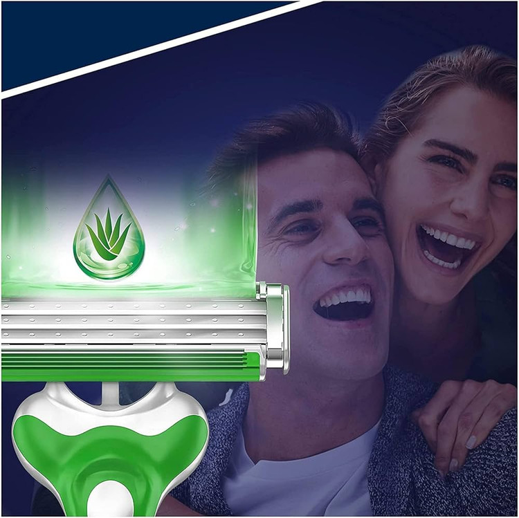 تیغ خودتراش ژیلت مدل بلو تری سنستیو سه لبه مناسب پوست حساس